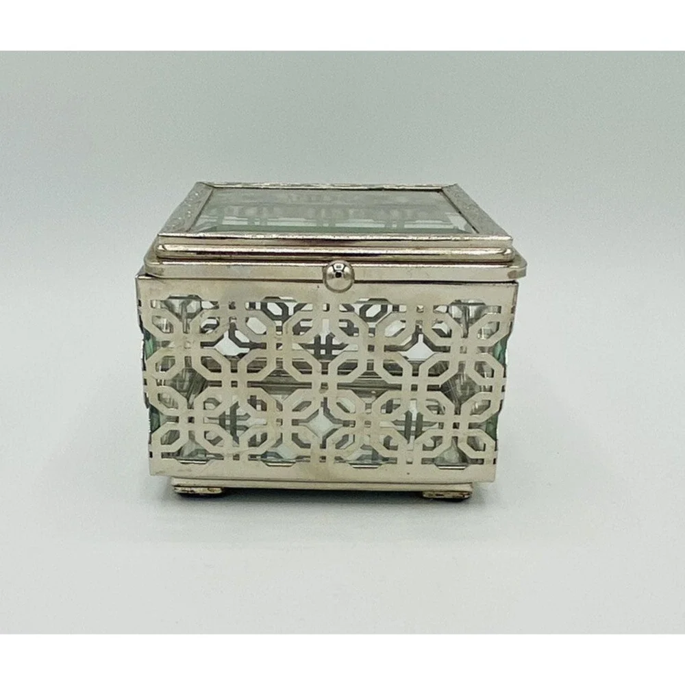 Cynthia Rowley Jewelry Box Silver Tone Filigree Pattern Beveled Glass New York